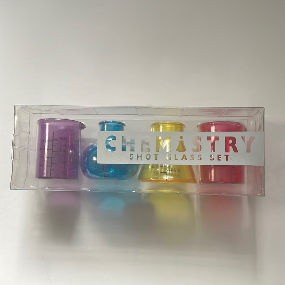 NWT Chemistry Shot Glass Set